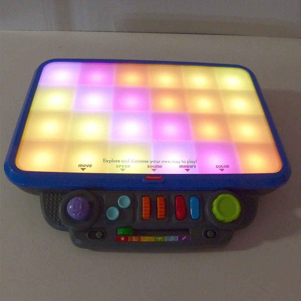 Fisher-Price Sensory Bright Light Station Electric Learning Activity Table WORKS